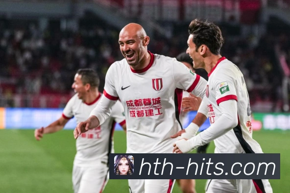 湖人今夏自由球员与球员选项权衡补强防守内线策略解析赛场复盘
